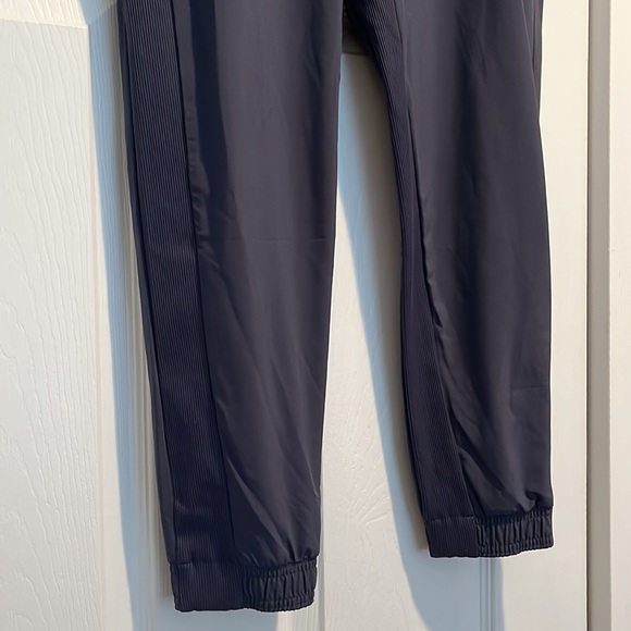 Athleta Brooklyn Jogger - Picture 2 of 5